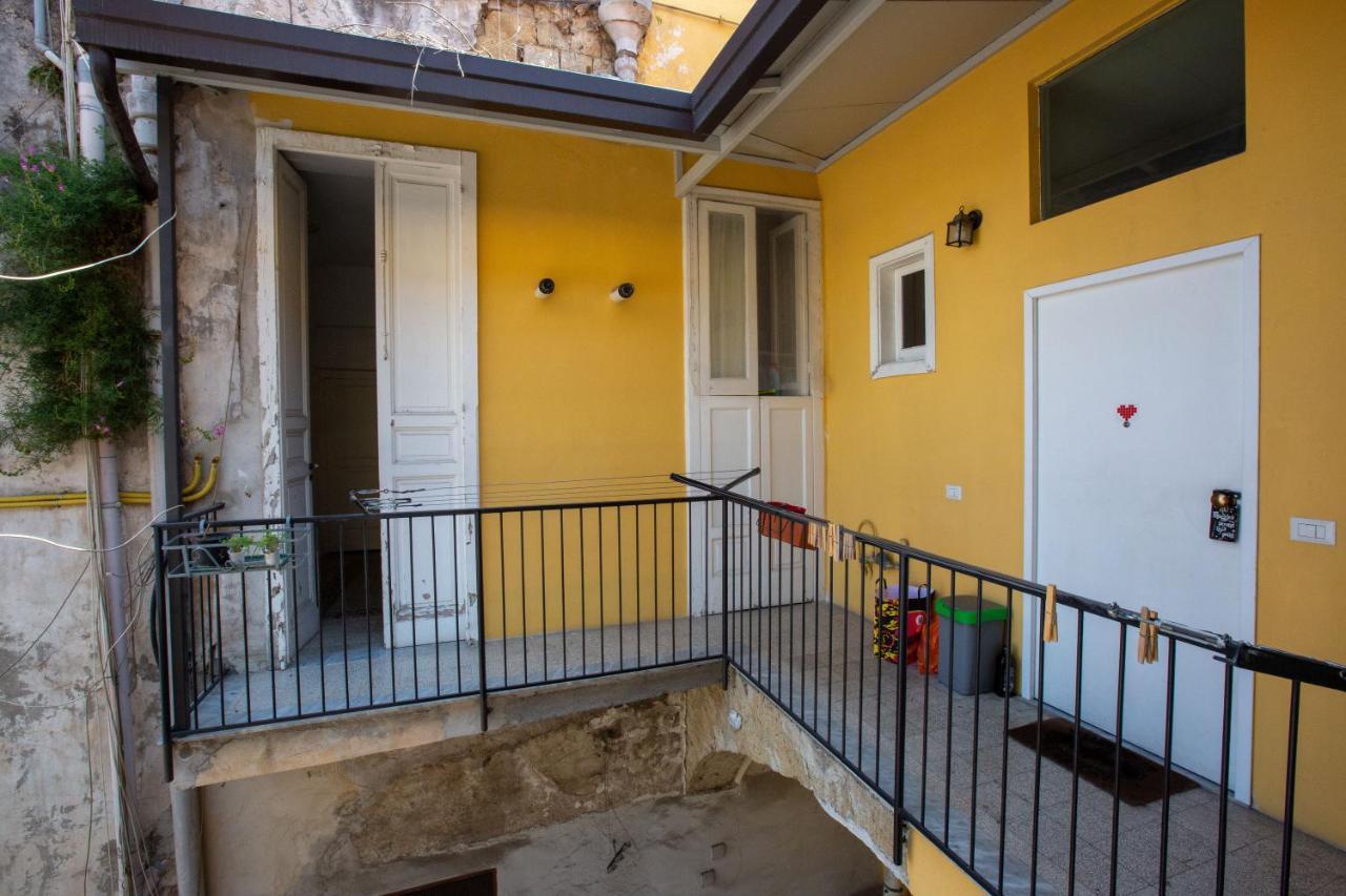Bed and Breakfast Vecchia Napoli - Chiaia Exteriér fotografie