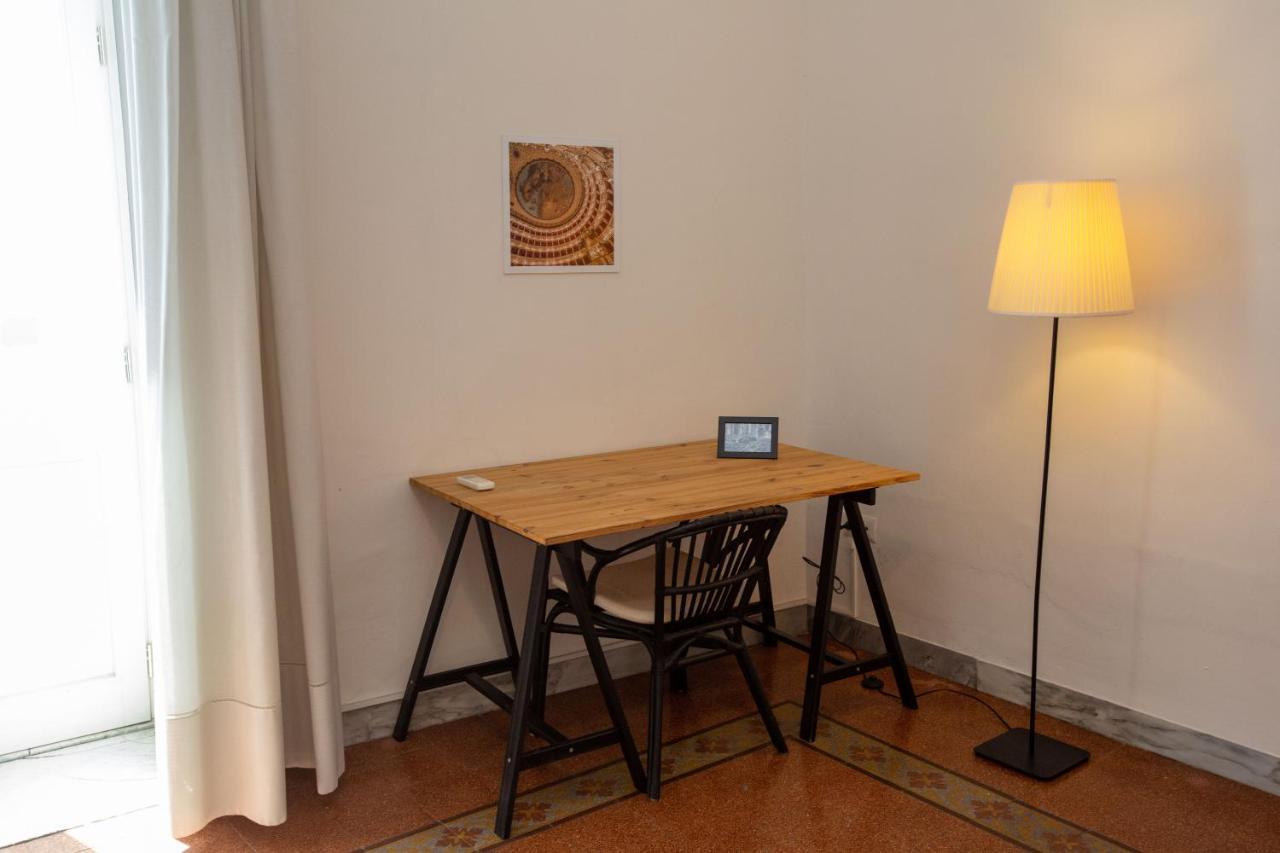 Bed and Breakfast Vecchia Napoli - Chiaia Exteriér fotografie