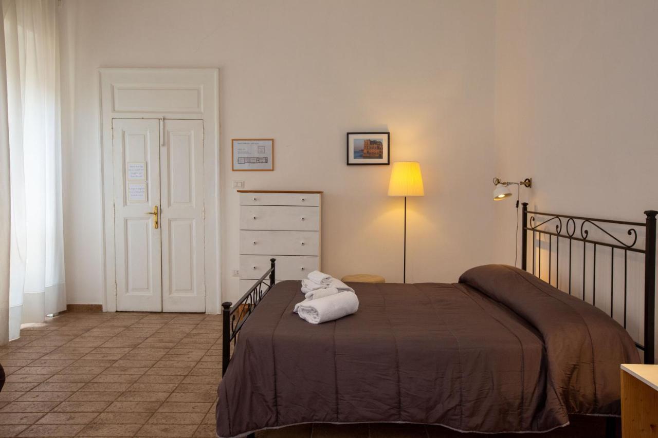 Bed and Breakfast Vecchia Napoli - Chiaia Exteriér fotografie
