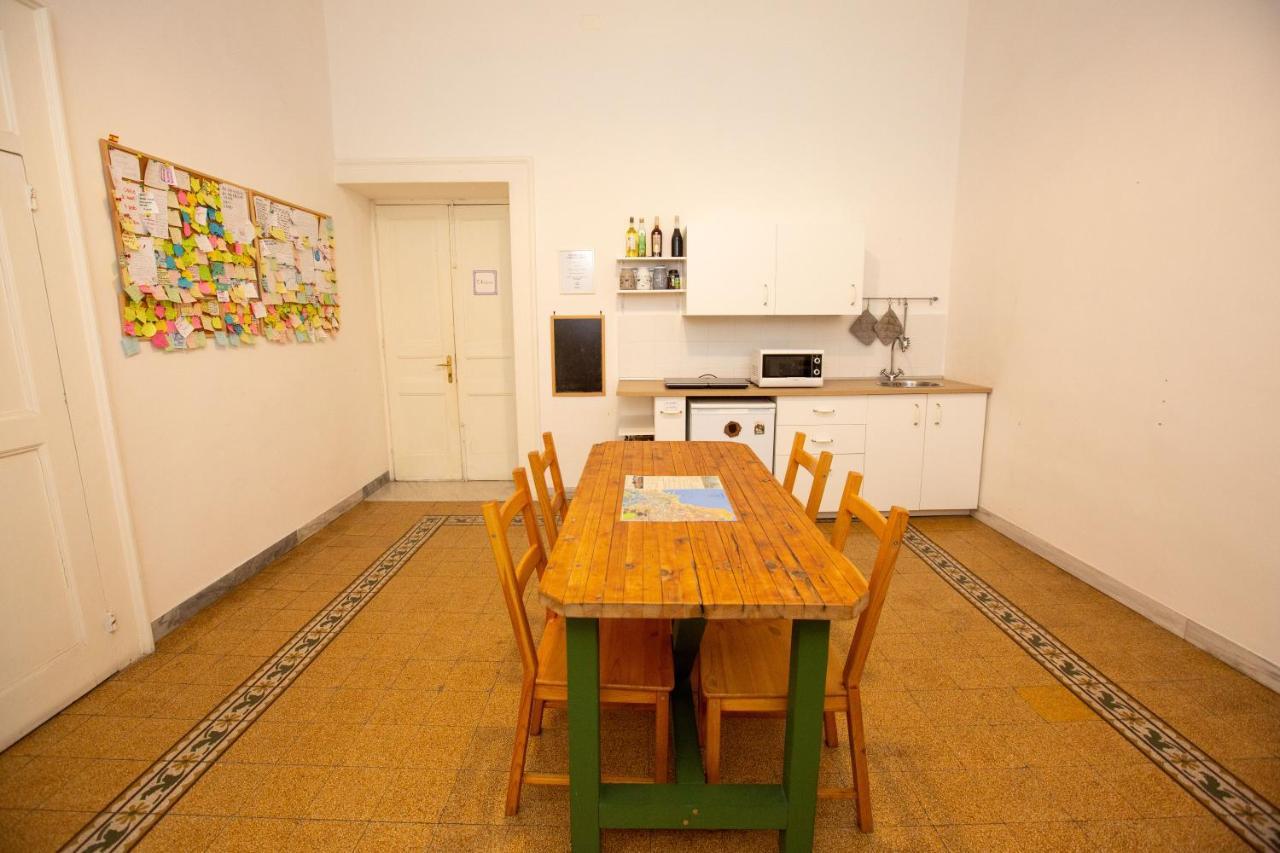 Bed and Breakfast Vecchia Napoli - Chiaia Exteriér fotografie